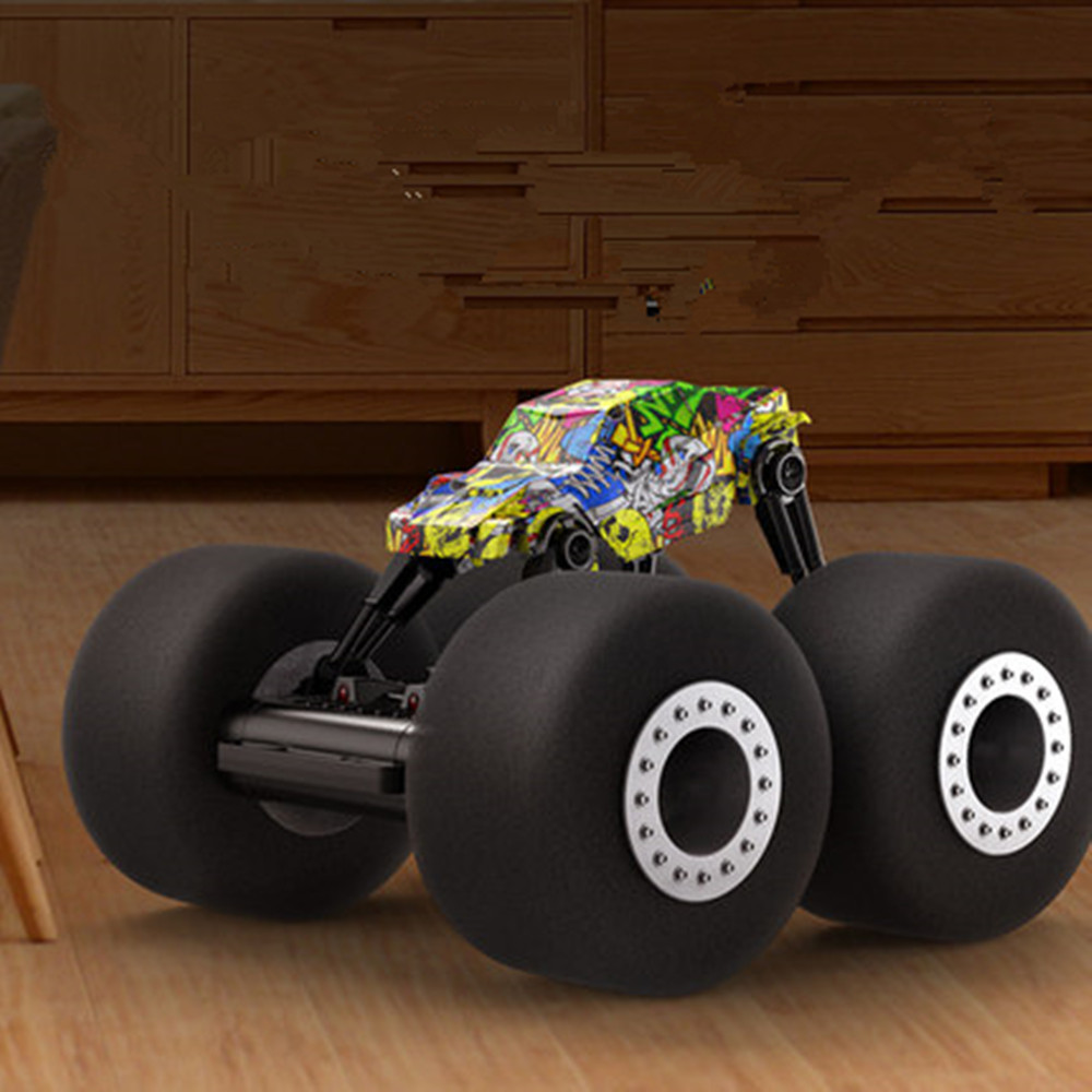 Double E E381-003 RTR 2.4G 5CH Stunt RC Car Bigfoot Vehicles Models 360 Rotation Toys
